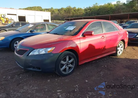 2007 Toyota Camry Se z USA, uszkodzony, nr VIN 4T1BE46K77U101657